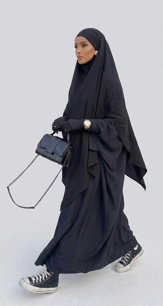 The Noir Saltanah Abaya Set